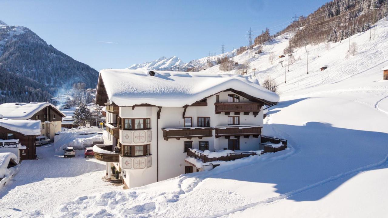 Landhaus Strolz Sankt Anton am Arlberg Buitenkant foto