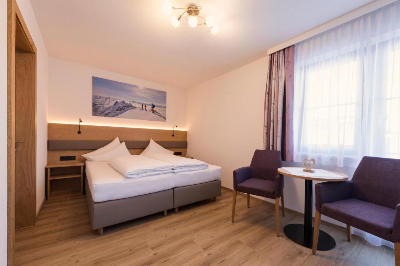 Landhaus Strolz Sankt Anton am Arlberg Buitenkant foto