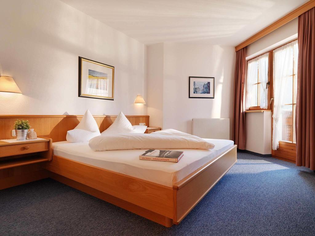 Landhaus Strolz Sankt Anton am Arlberg Kamer foto