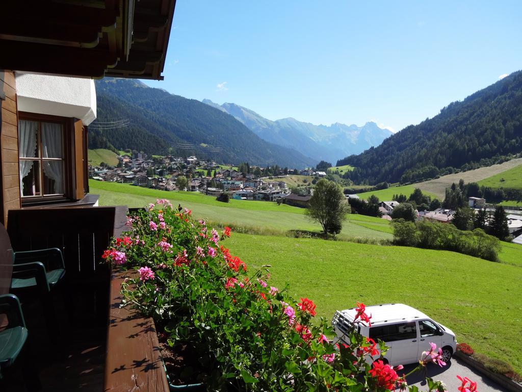 Landhaus Strolz Sankt Anton am Arlberg Kamer foto