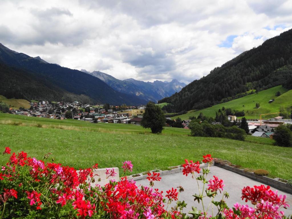 Landhaus Strolz Sankt Anton am Arlberg Kamer foto