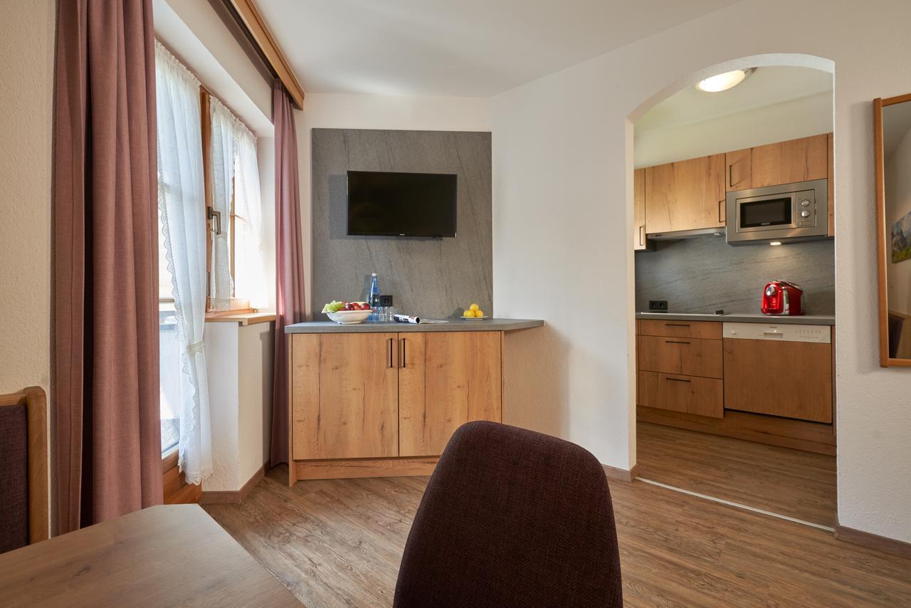 Landhaus Strolz Sankt Anton am Arlberg Buitenkant foto