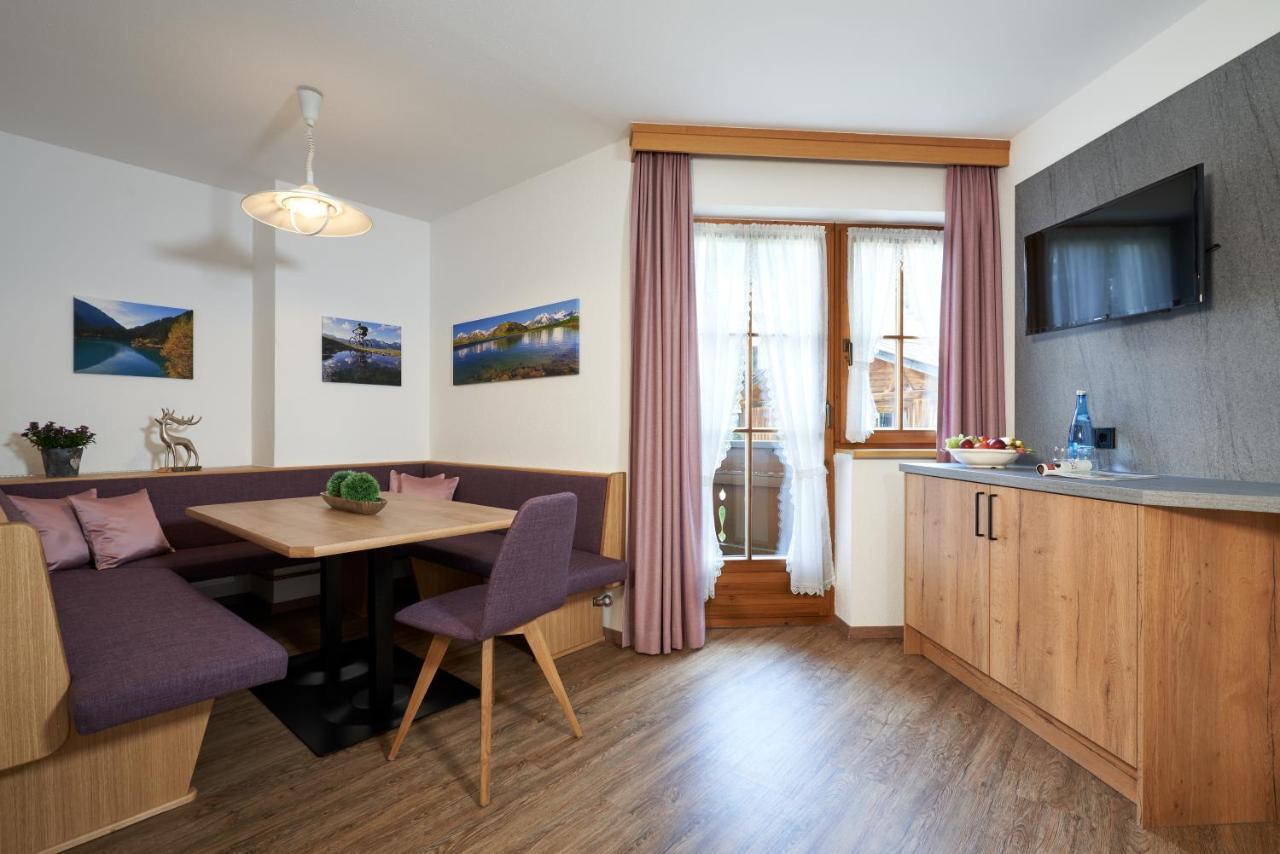 Landhaus Strolz Sankt Anton am Arlberg Buitenkant foto