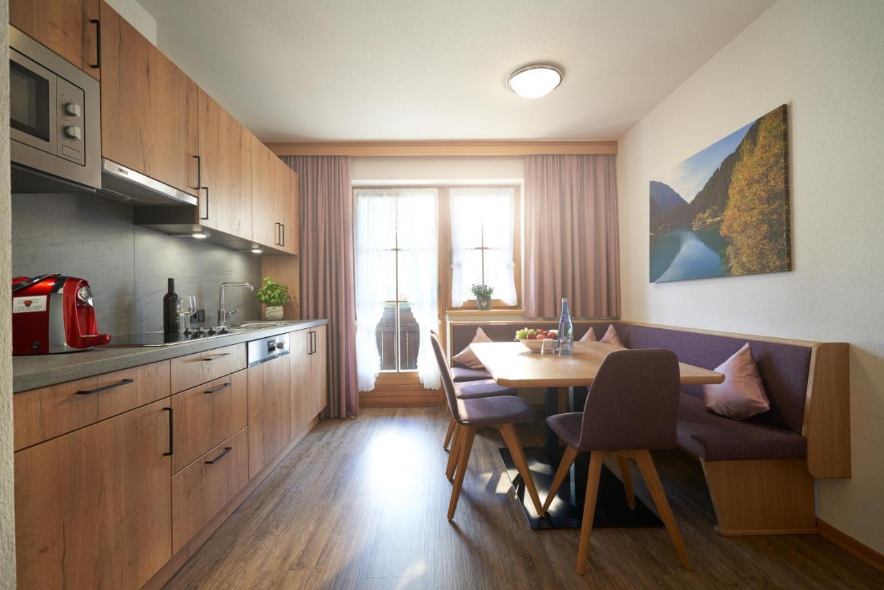 Landhaus Strolz Sankt Anton am Arlberg Buitenkant foto